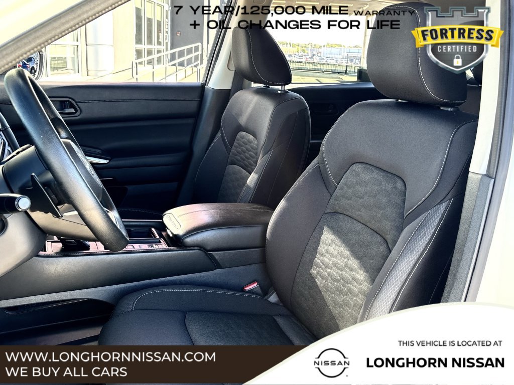 Used 2024 Nissan Pathfinder S FWD image 22