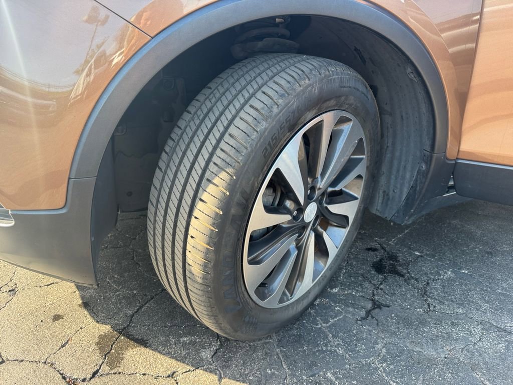 Used 2017 Buick Encore Essence image 25