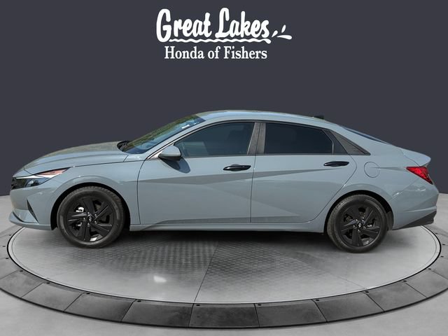 Used 2021 Hyundai Elantra SEL w/ Convenience Package FWD image 2