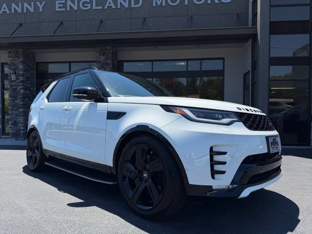 Used 2025 Land Rover Discovery Dynamic SE AWD/4WD image 18