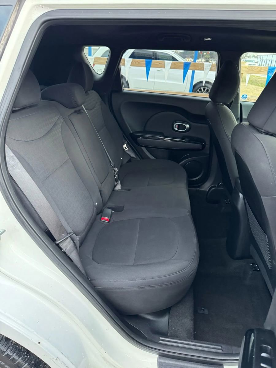 Used 2015 Kia Soul ! w/ Sun & Sound Package image 13