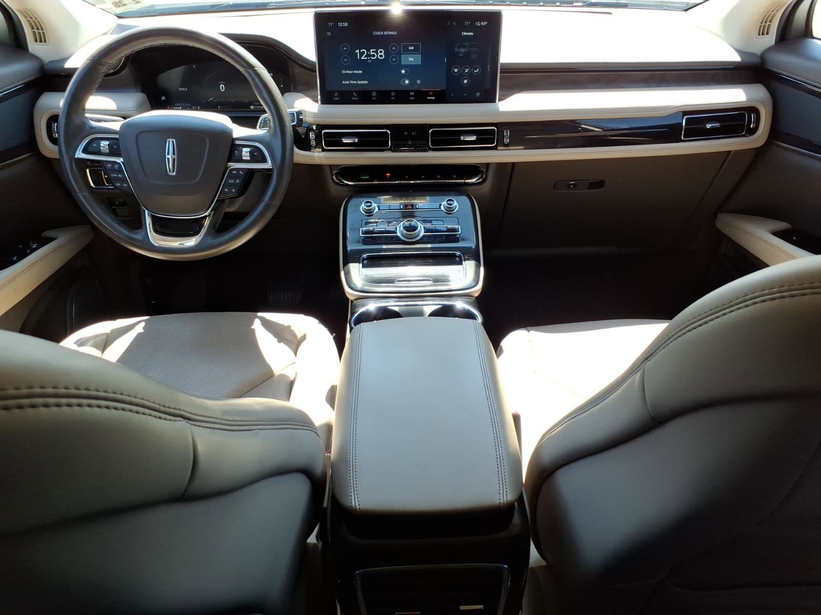Used 2023 Lincoln Nautilus Reserve AWD/4WD image 10