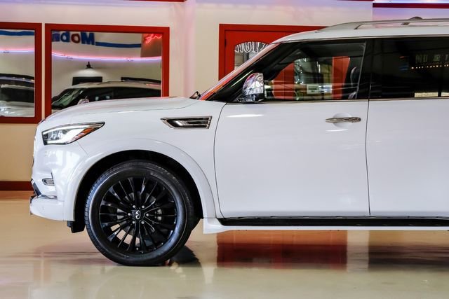 Used 2021 INFINITI QX80 Sensory w/ All-Season Package image 12