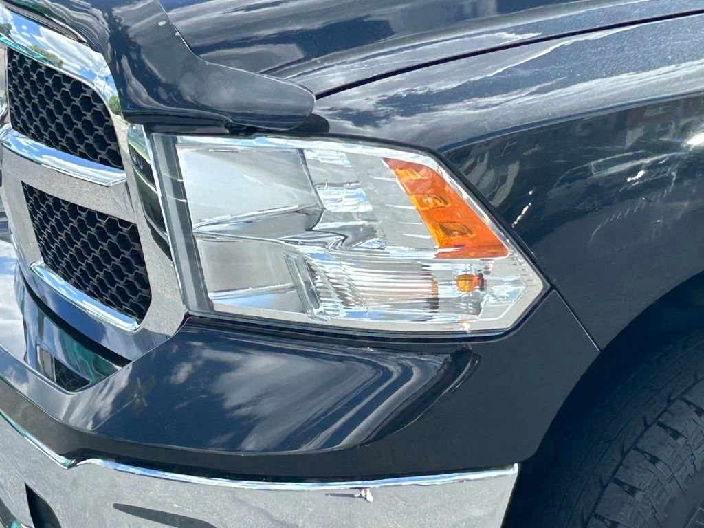 Used 2018 RAM 1500 Classic SLT AWD/4WD image 12