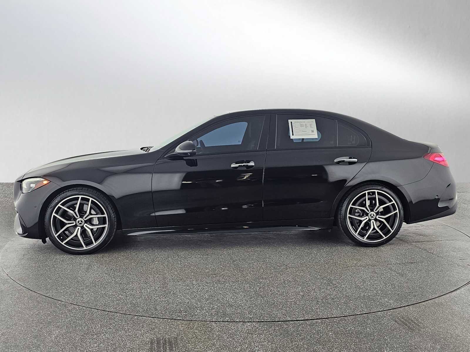 Used 2023 Mercedes-Benz C 300 Sedan image 6