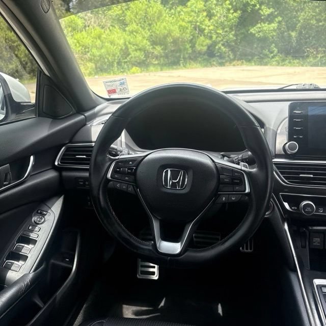Used 2018 Honda Accord Sport image 19