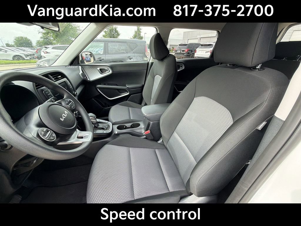 Certified 2025 Kia Soul LX FWD image 15