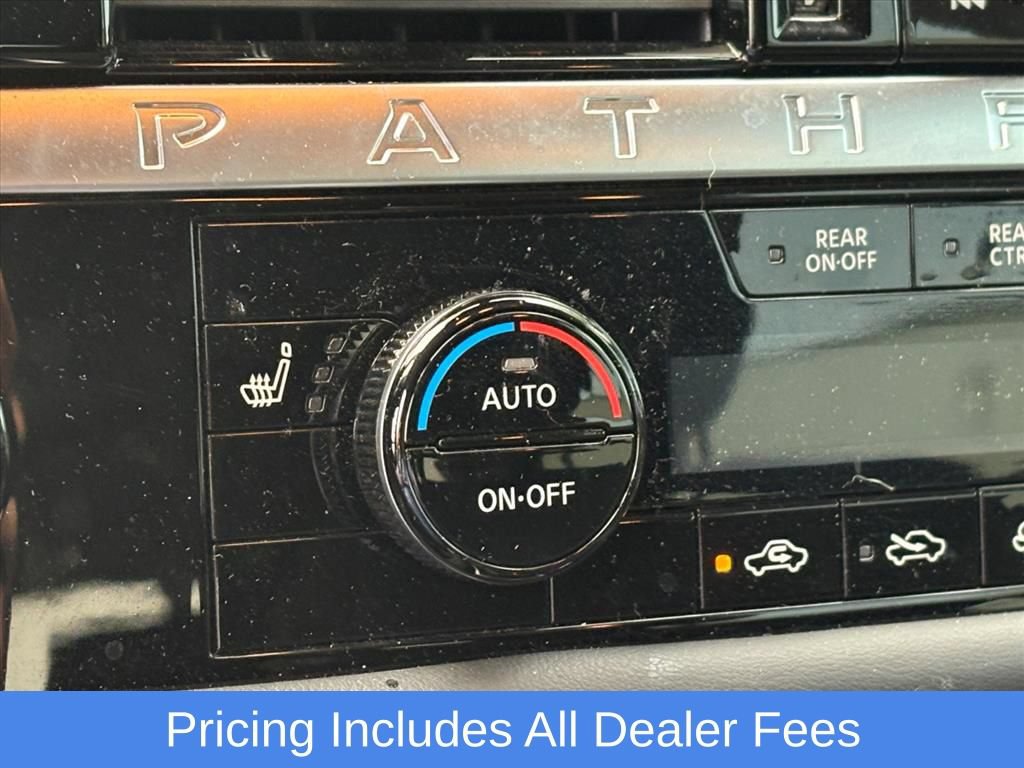 Used 2026 Nissan Pathfinder SL AWD/4WD image 13