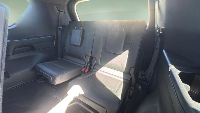 Used 2024 Lexus LX 600 4WD w/ Luxury Package image 30