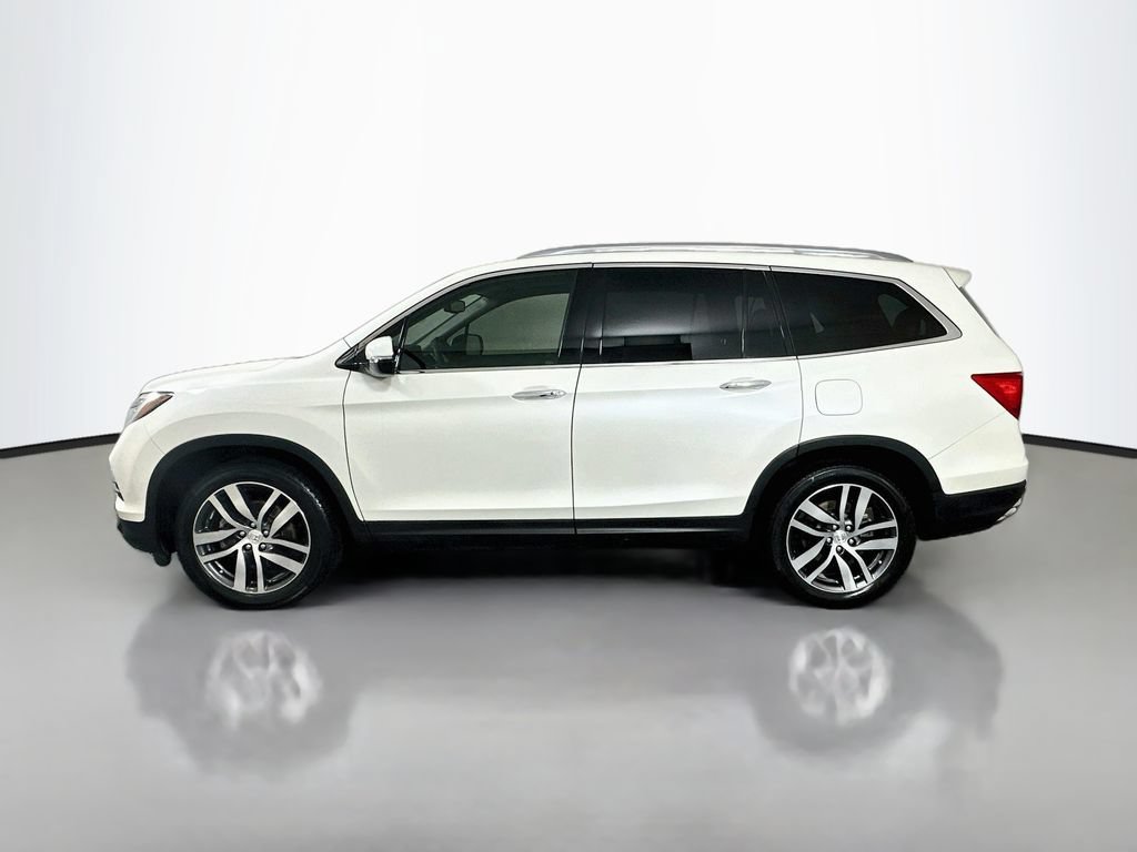 Certified 2017 Honda Pilot Touring image 8