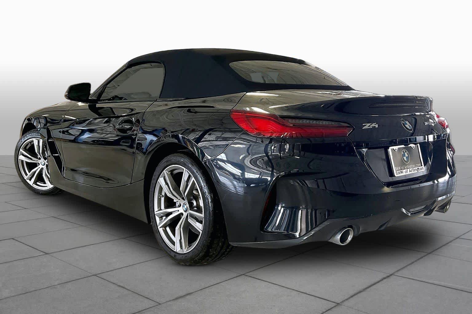 Certified 2023 BMW Z4 M40i w/ Convenience Package RWD image 11