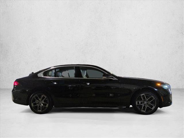 Used 2026 BMW 530i xDrive image 4