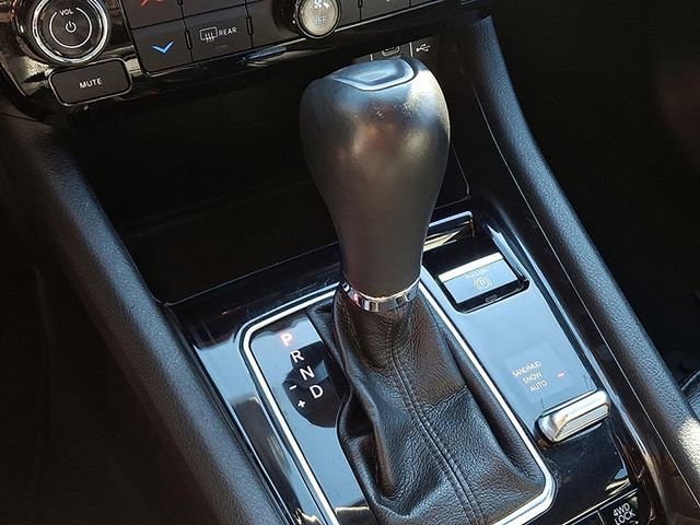 Used 2024 Jeep Compass Latitude image 14