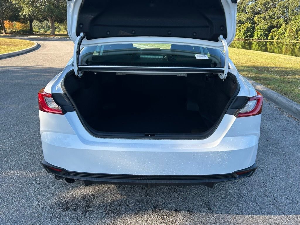 Certified 2025 Toyota Camry SE image 10