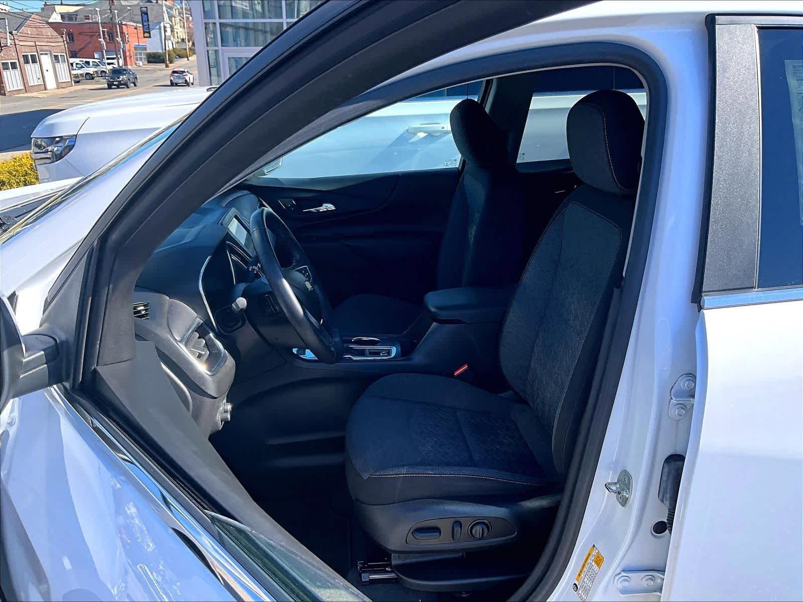 Used 2022 Chevrolet Equinox LT AWD/4WD image 10