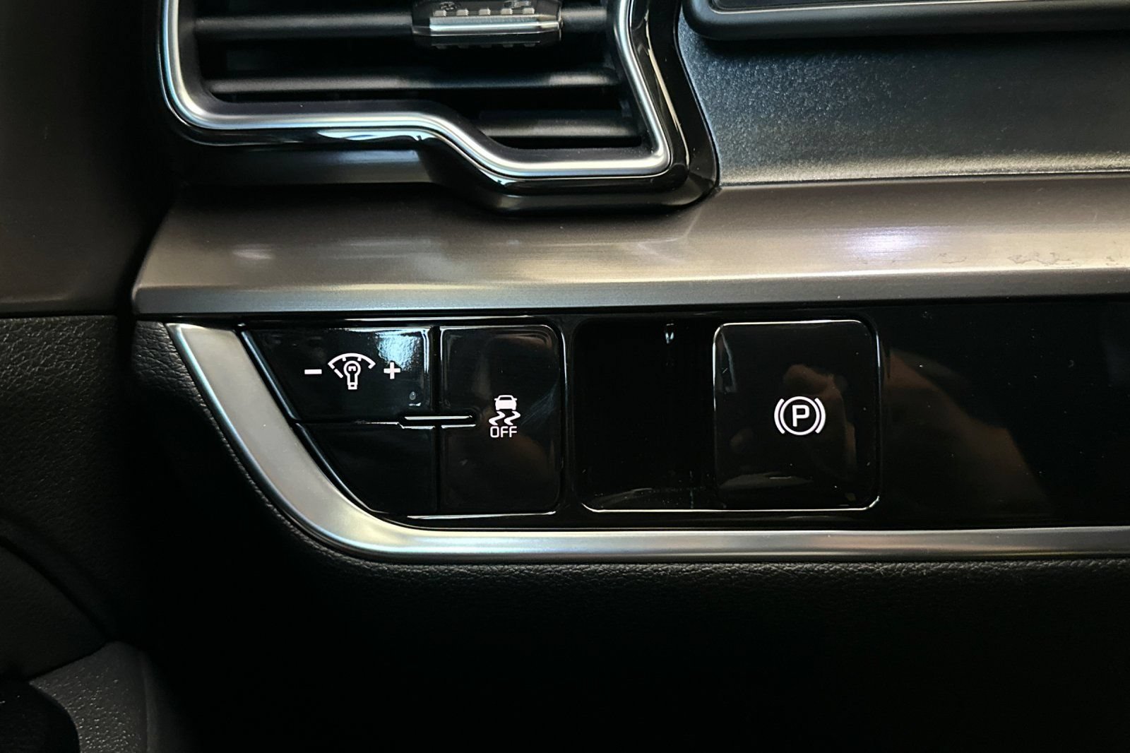 Certified 2023 Kia Sportage EX FWD image 30