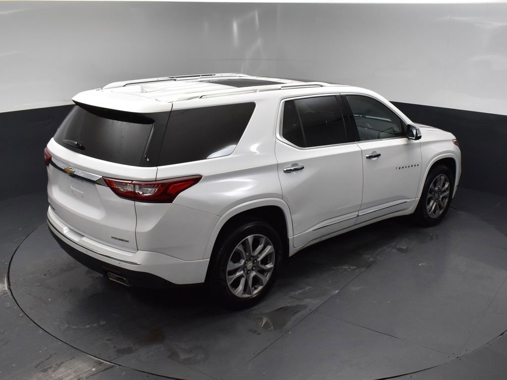 Used 2021 Chevrolet Traverse Premier w/ LPO, Floor Liner Package AWD/4WD image 17