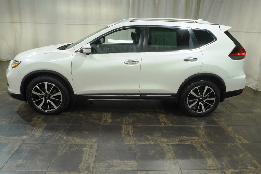 Used 2019 Nissan Rogue SL w/ Premium Package AWD/4WD image 9