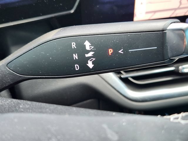 Used 2024 Chevrolet Equinox EV LT FWD image 24