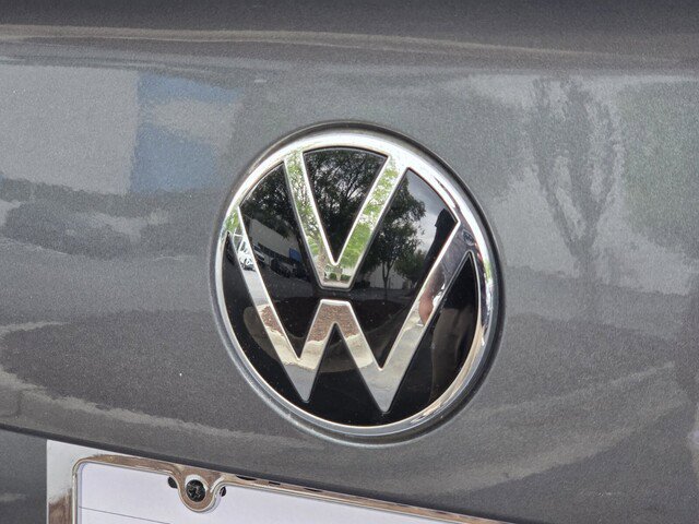 Used 2023 Volkswagen Jetta Sport FWD image 28