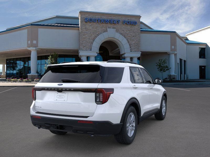 New 2026 Ford Explorer Active RWD image 8