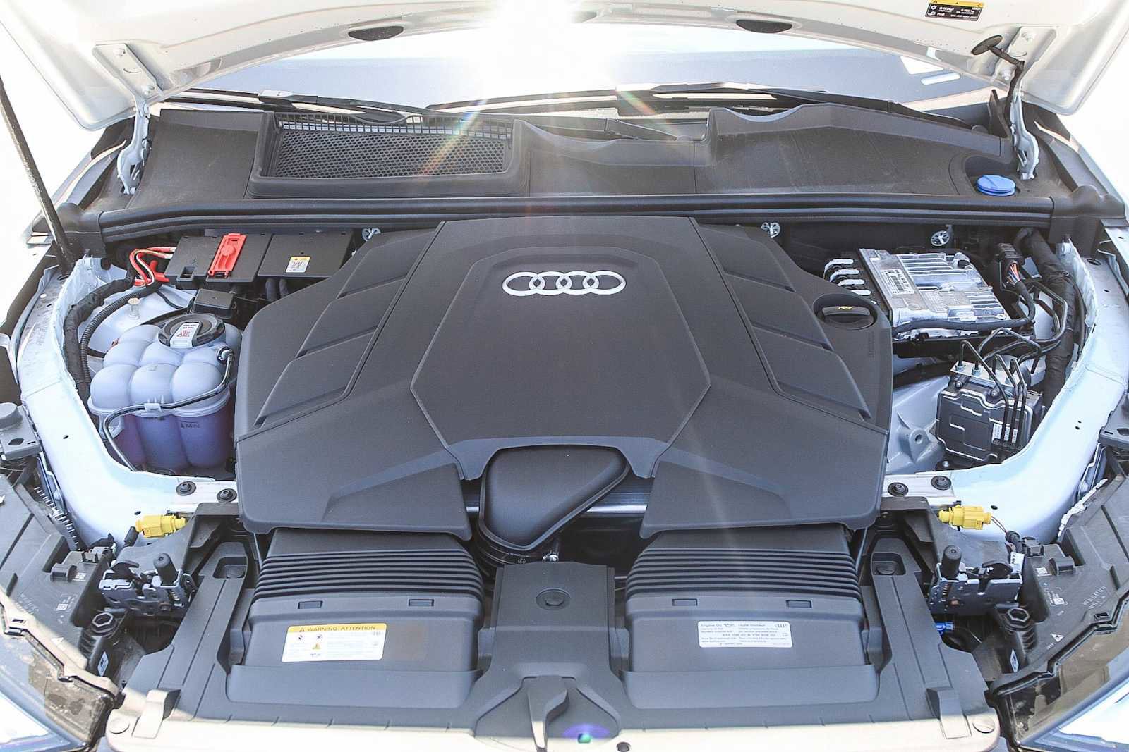 Used 2025 Audi Q7 3.0T Premium Plus image 27