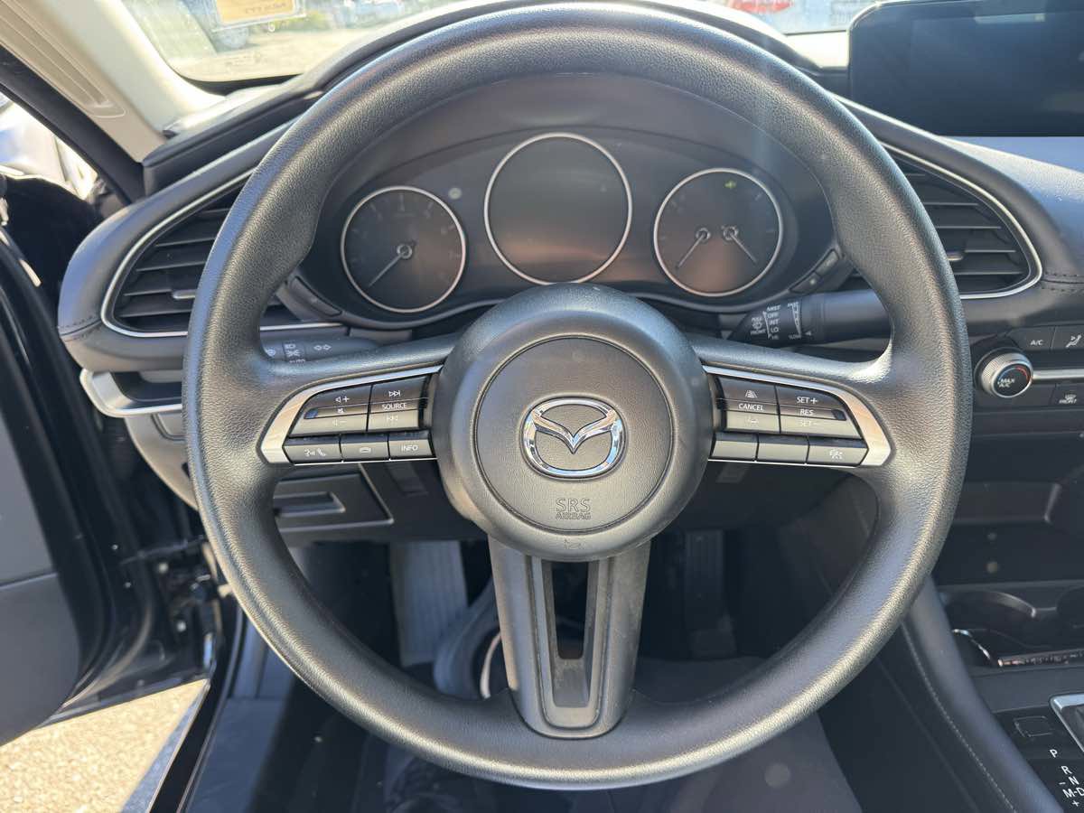 Used 2025 MAZDA MAZDA3 s image 19