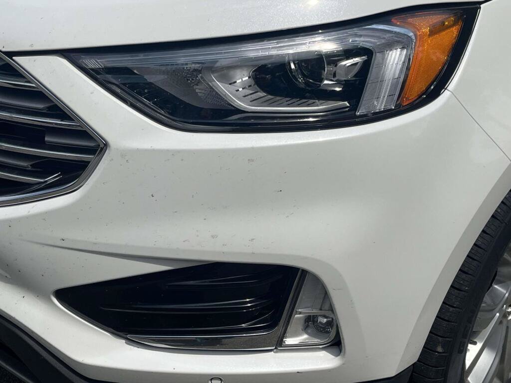Used 2020 Ford Edge Titanium AWD/4WD image 13