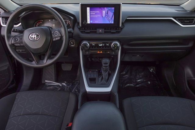 Used 2024 Toyota RAV4 XLE image 12