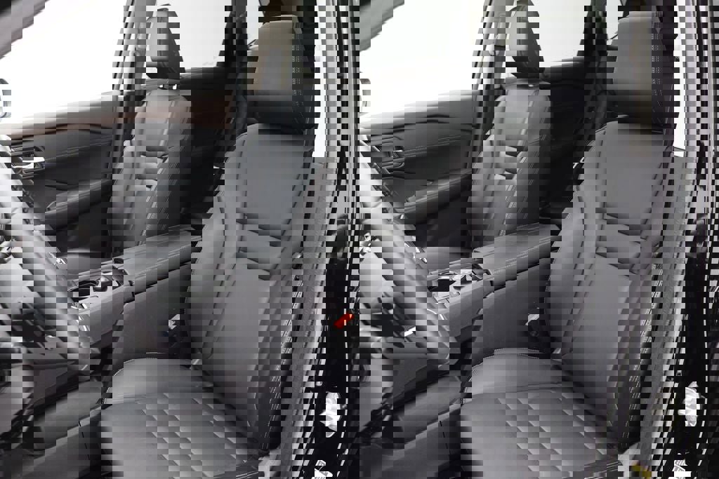 Used 2023 Nissan Rogue SV w/ SV Premium Package image 15