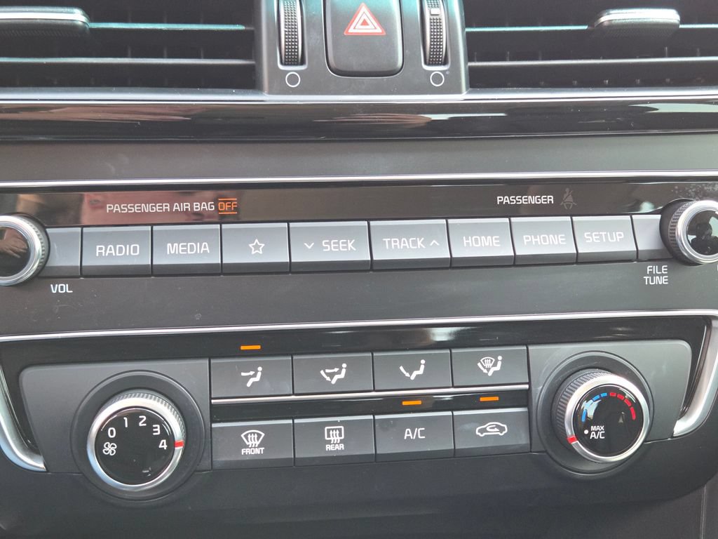 Used 2020 Kia Optima SE FWD image 33