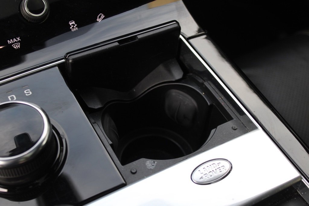 Used 2019 Land Rover Range Rover Velar R-Dynamic HSE image 25