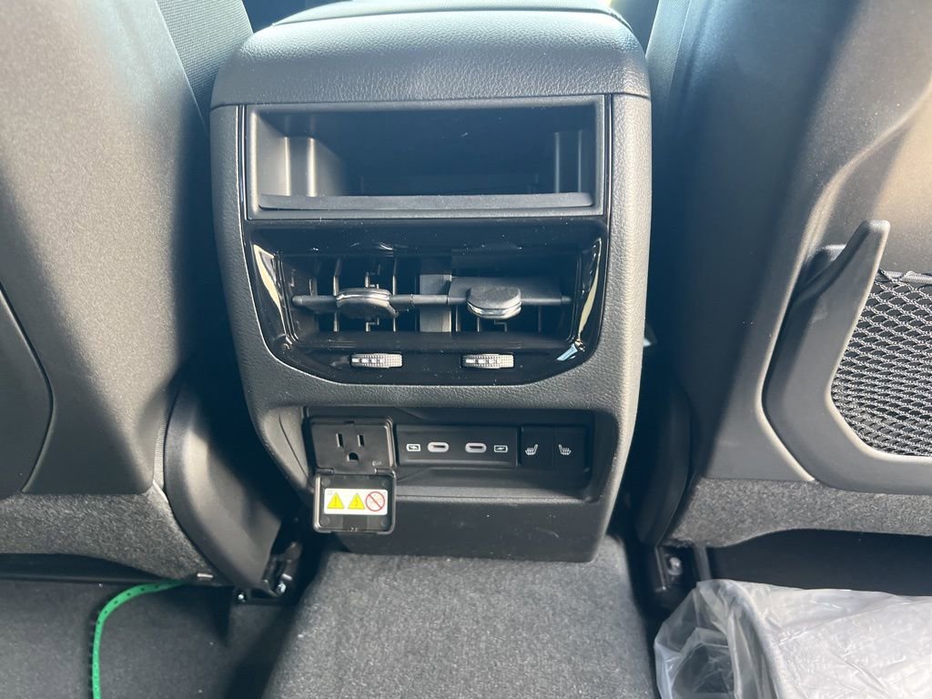 New 2026 Jeep Grand Cherokee Limited image 14