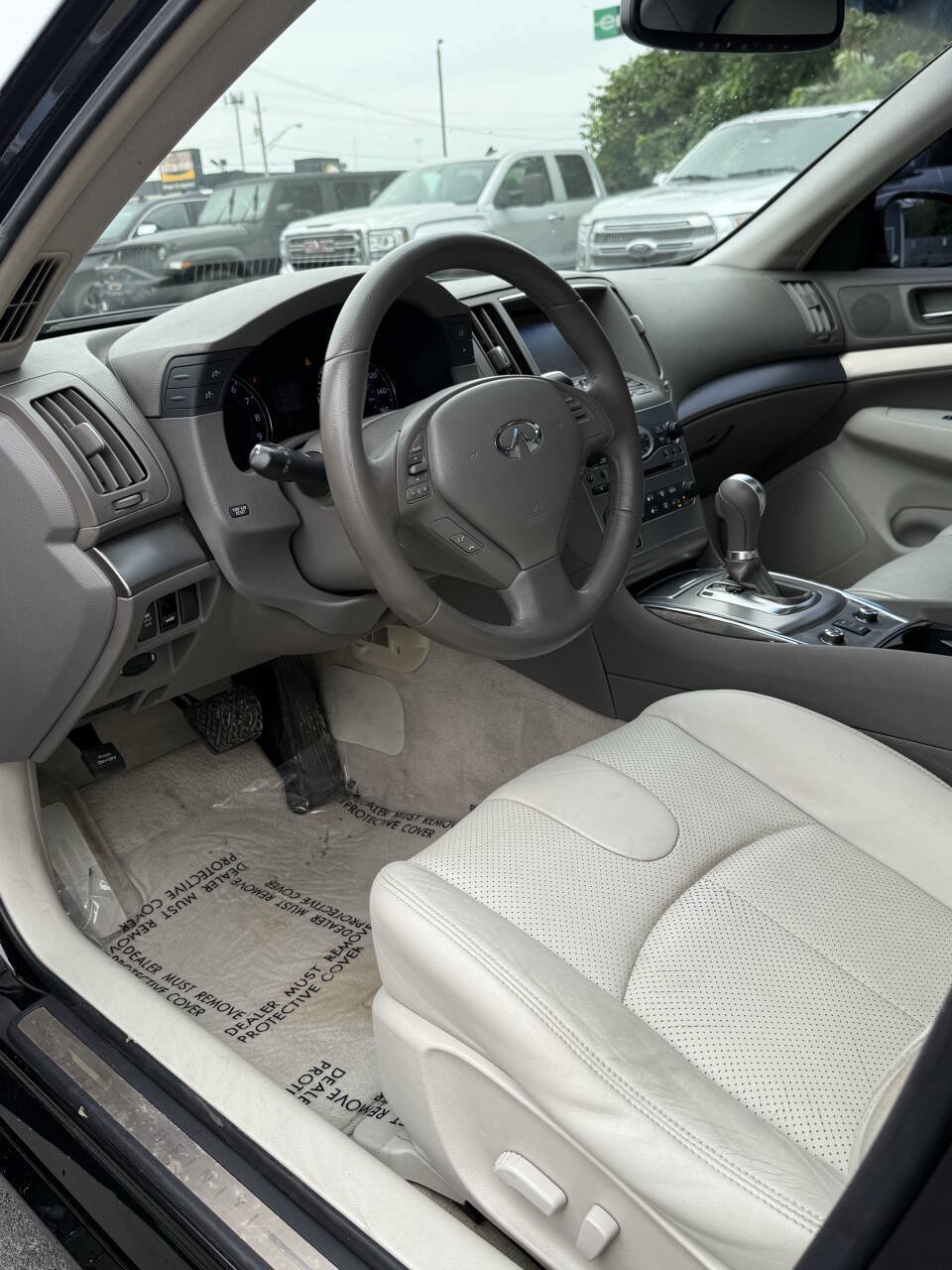 Used 2011 INFINITI G25 x w/ Moonroof Pkg AWD/4WD image 10