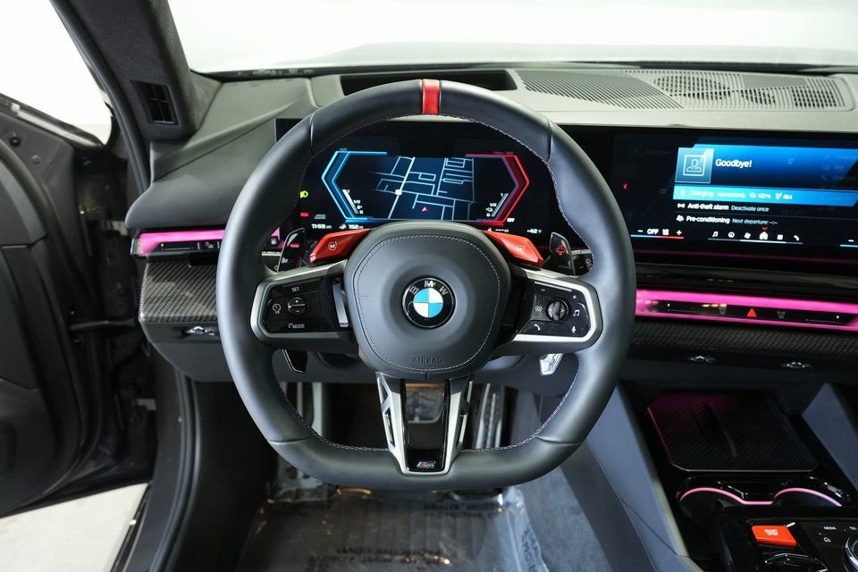 Used 2025 BMW M5 Touring image 26
