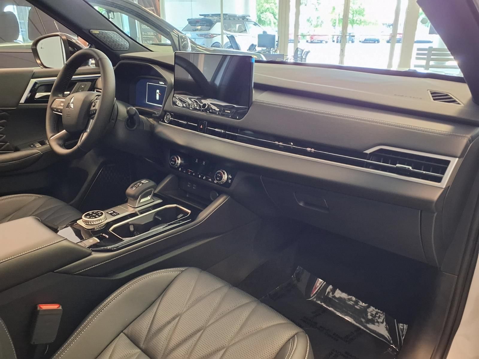 New 2026 Mitsubishi Outlander 4WD Plug-In Hybrid image 10