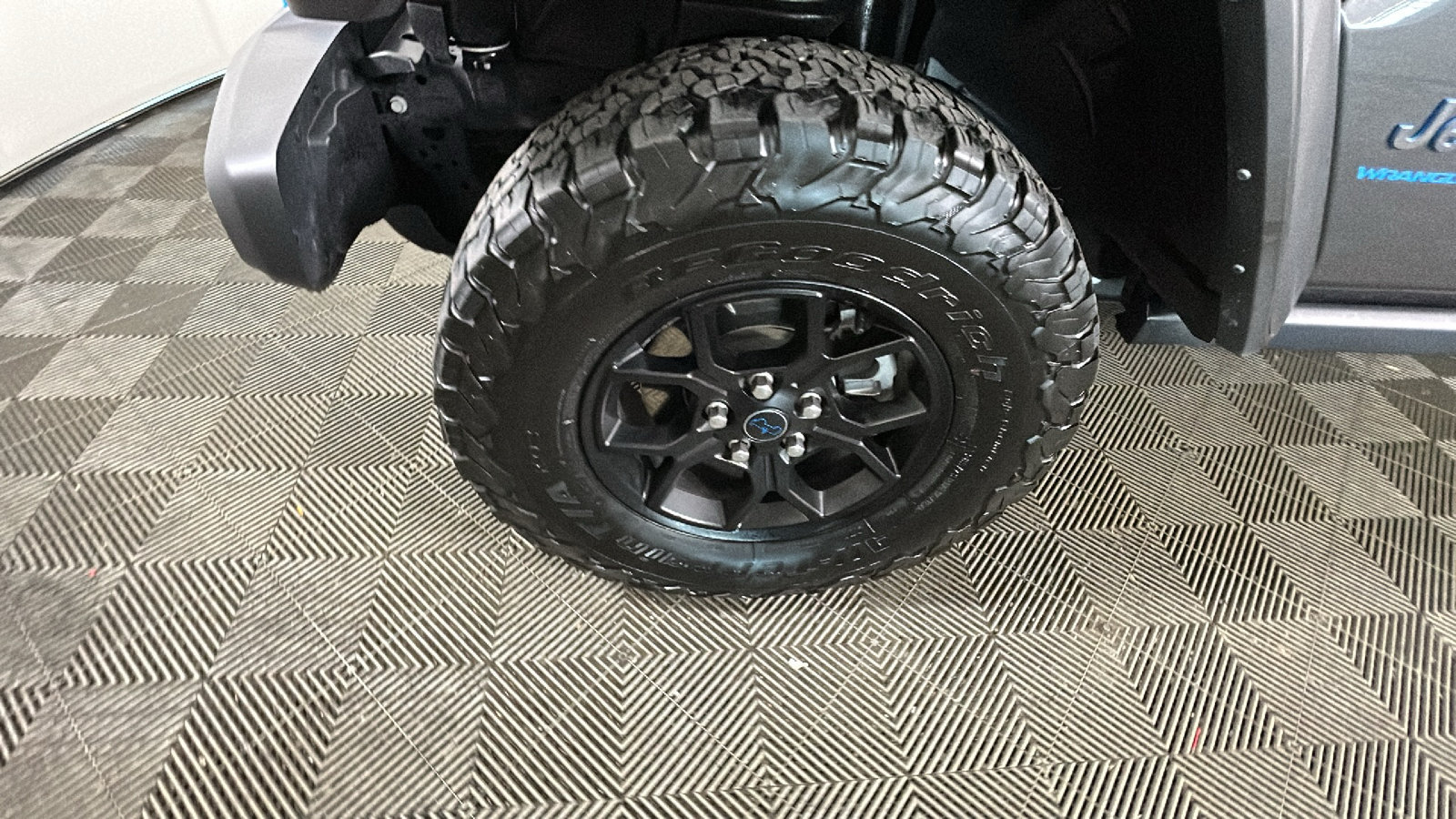 Used 2024 Jeep Wrangler Unlimited AWD/4WD image 10