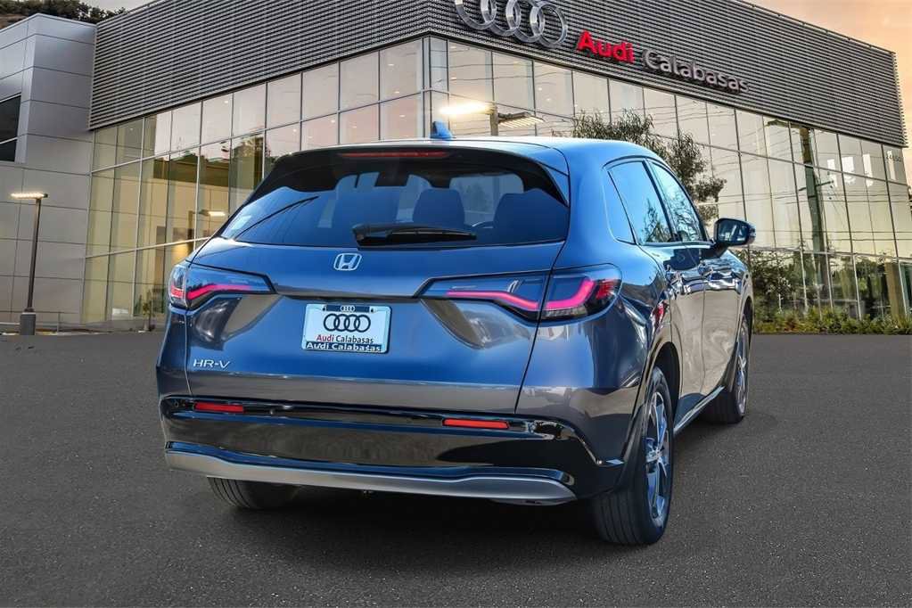 Used 2023 Honda HR-V EX-L image 4