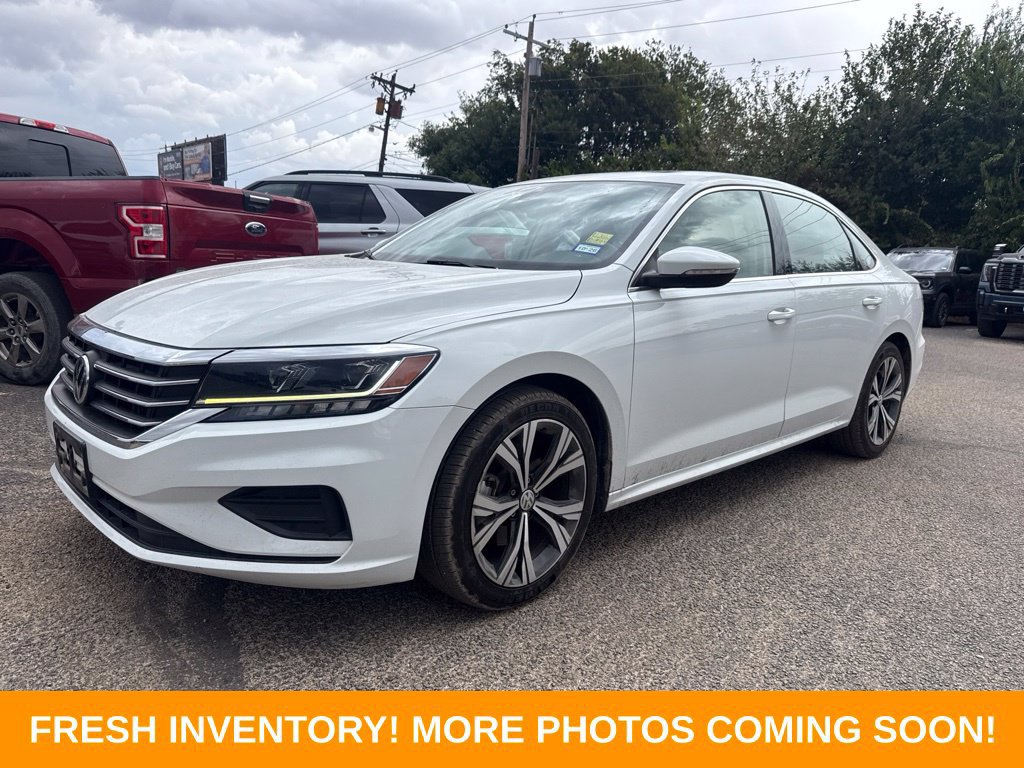 Used 2021 Volkswagen Passat 2.0T SE FWD image 5