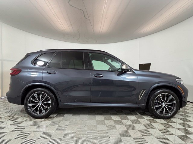 Used 2021 BMW X5 M50i w/ Executive Package AWD/4WD image 8