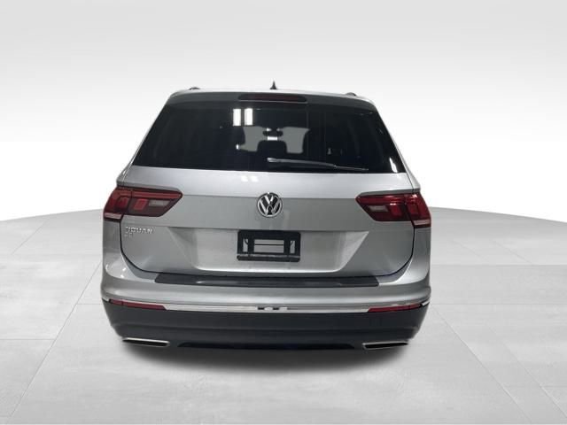 Certified 2021 Volkswagen Tiguan SE image 7