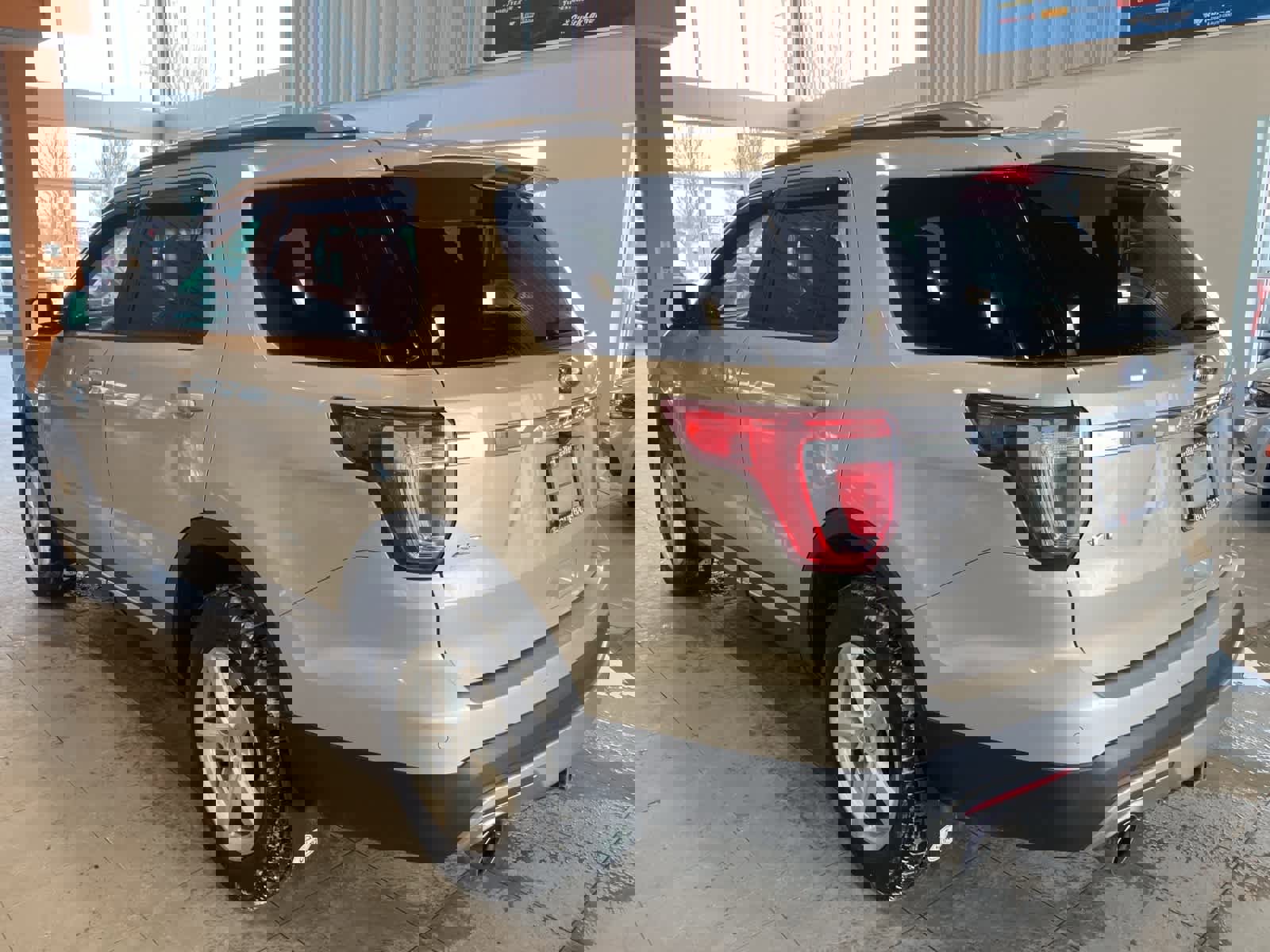 Used 2017 Ford Explorer XLT w/ Equipment Group 202A image 7