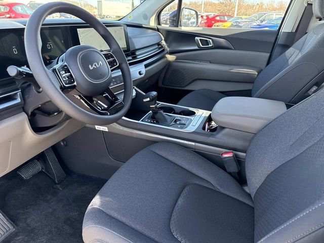 New 2026 Kia Carnival LX image 12