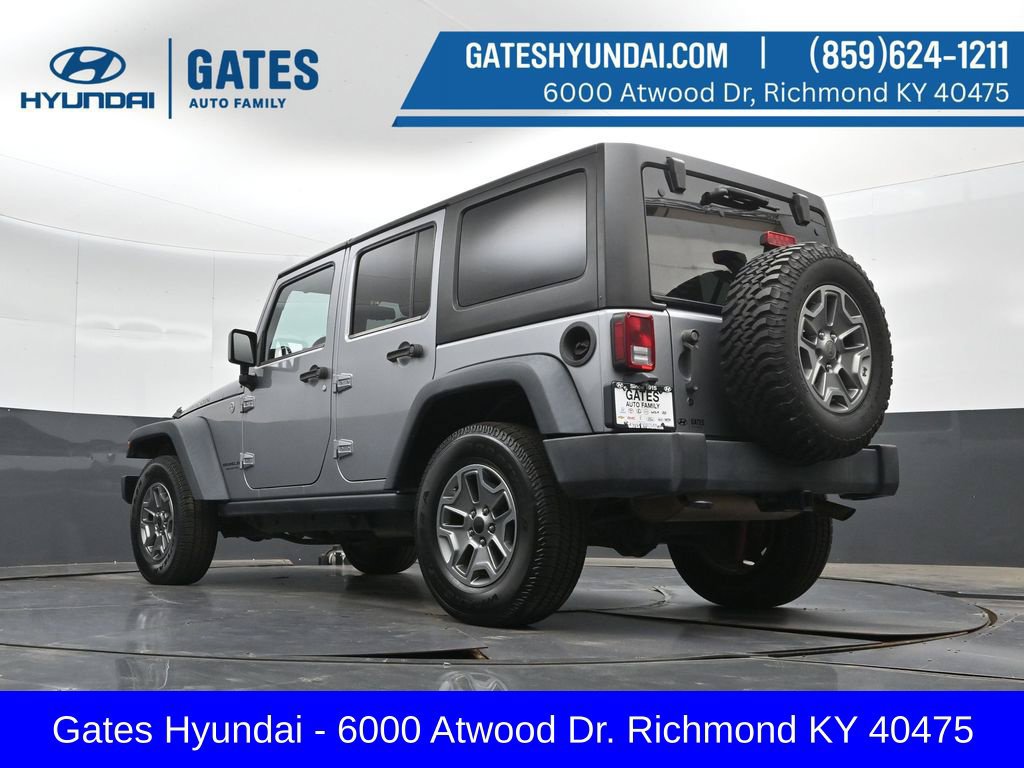 Used 2015 Jeep Wrangler Unlimited Rubicon w/ Max Tow Package AWD/4WD image 34