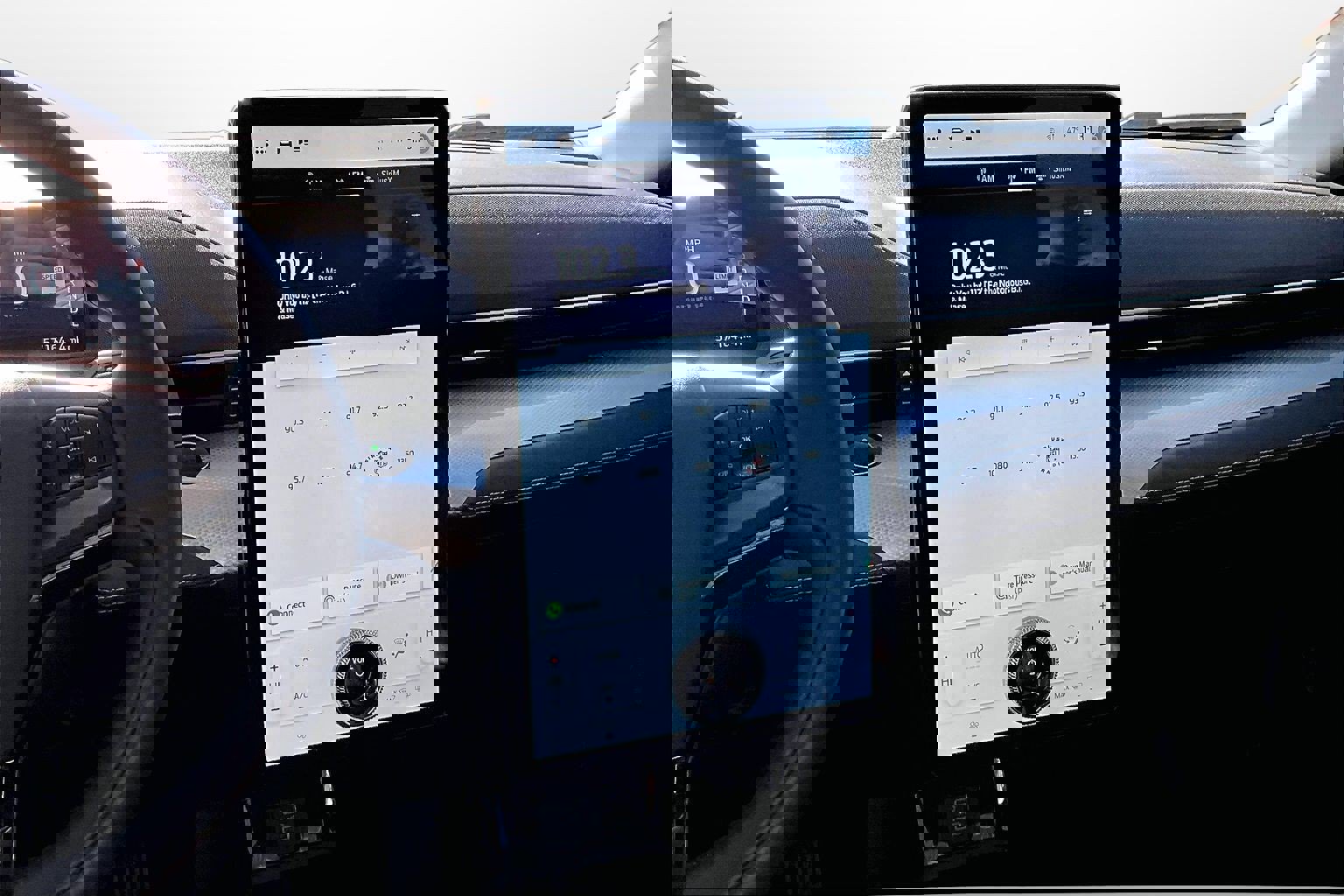 Used 2021 Ford Mustang Mach-E Select image 6