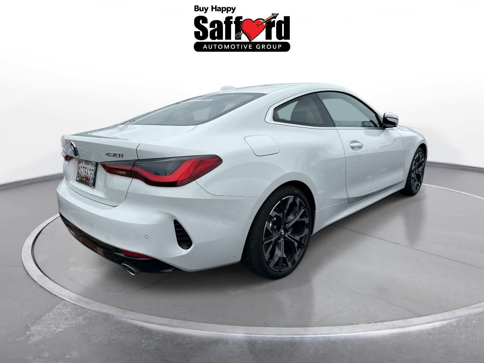 Used 2026 BMW 430i xDrive Coupe w/ Premium Package AWD/4WD image 4