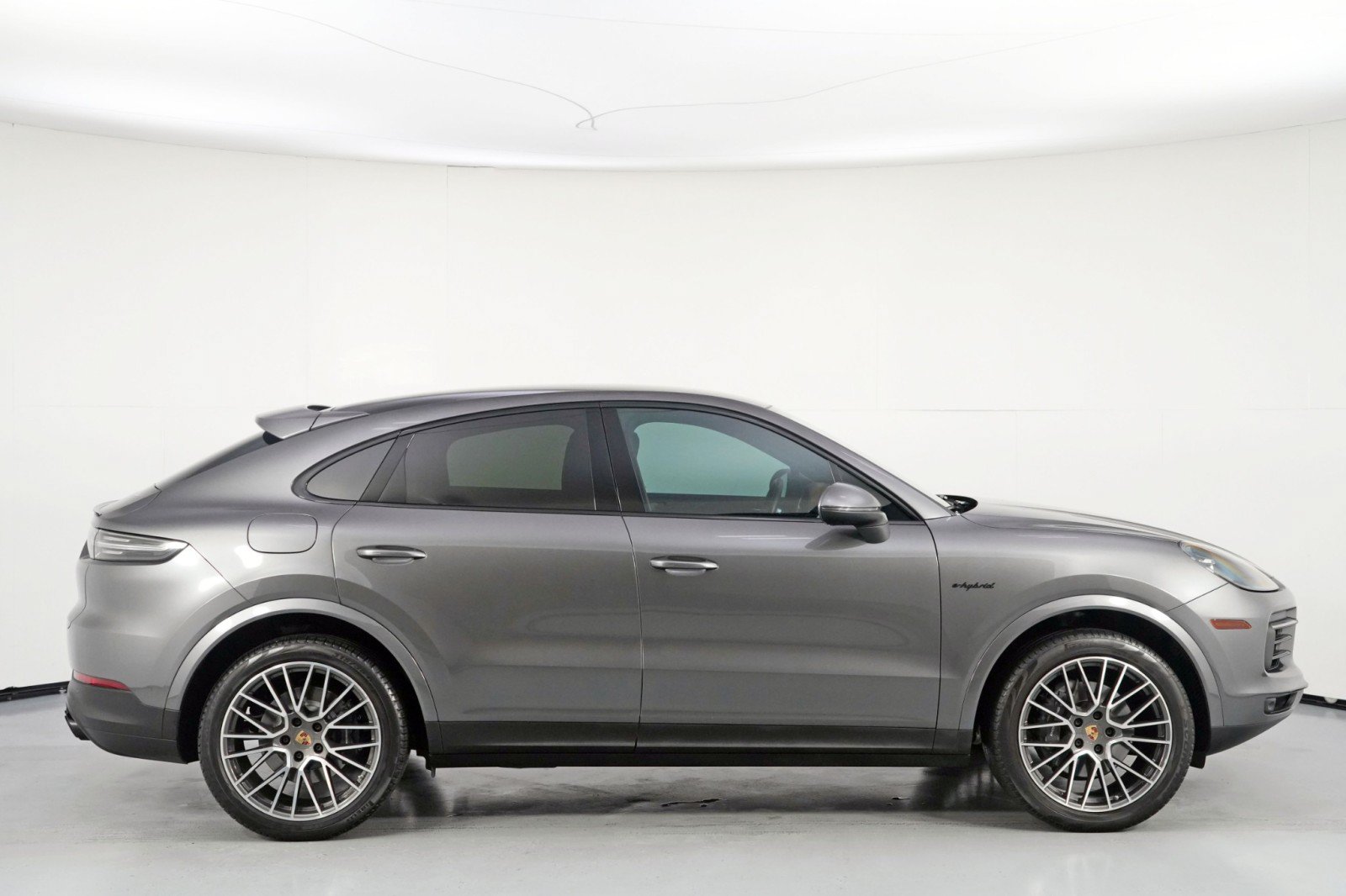Used 2023 Porsche Cayenne Coupe AWD/4WD image 55