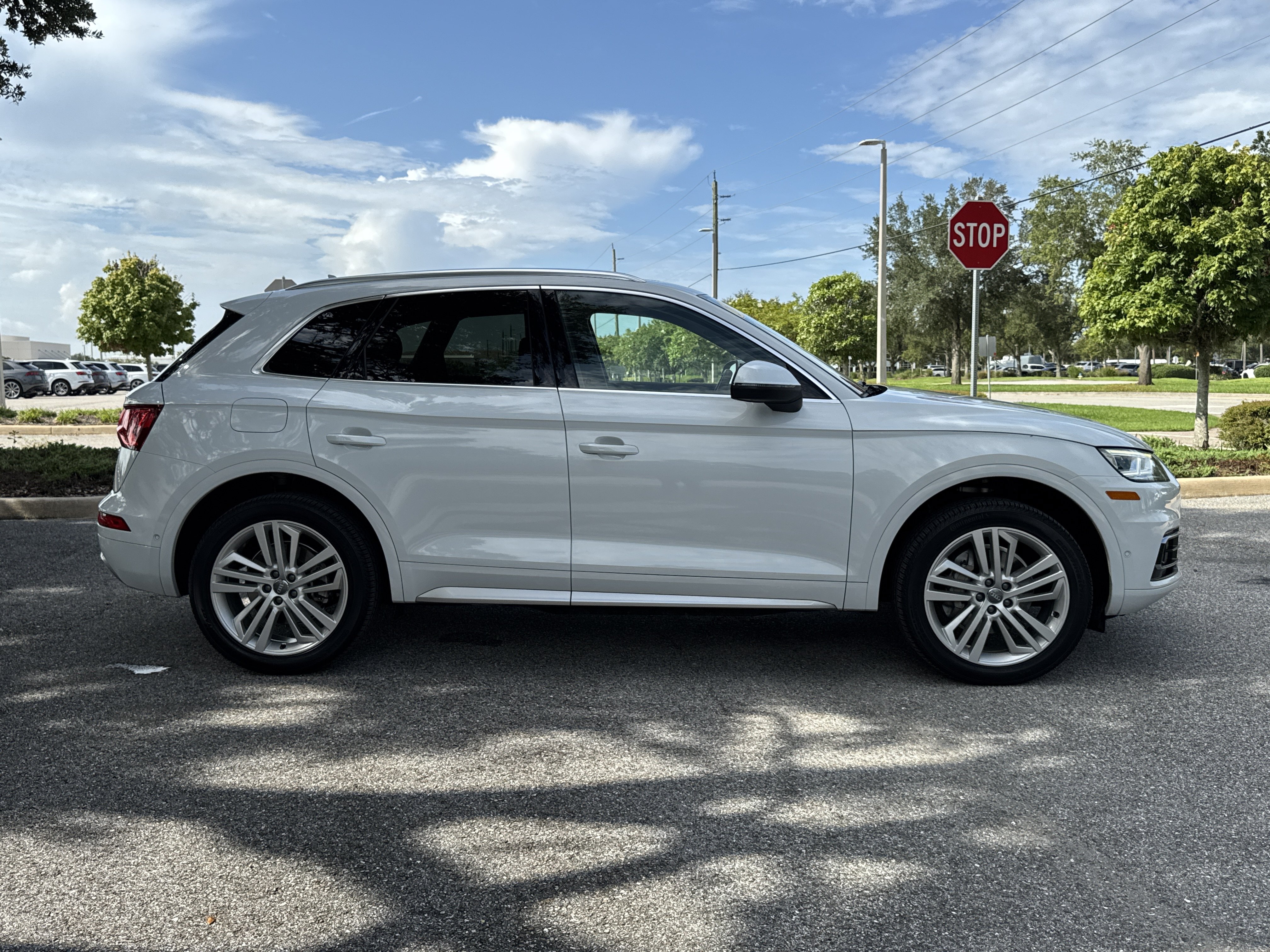 Used 2020 Audi Q5 Prestige w/ Prestige Package AWD/4WD image 3