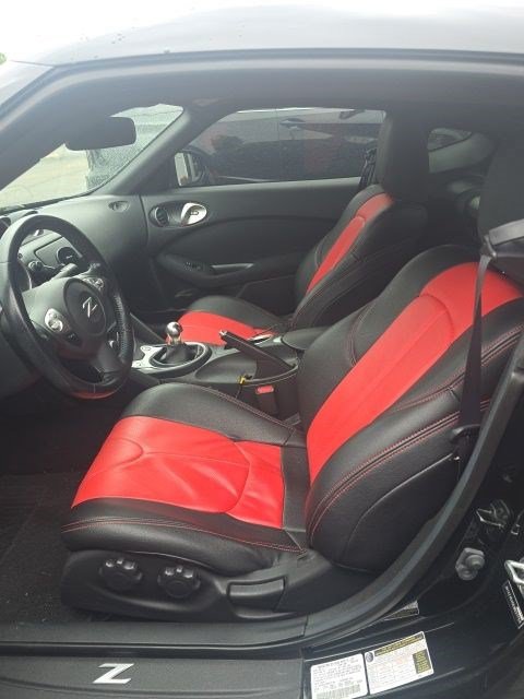 Used 2014 Nissan 370Z Coupe w/ Sport Package RWD image 12