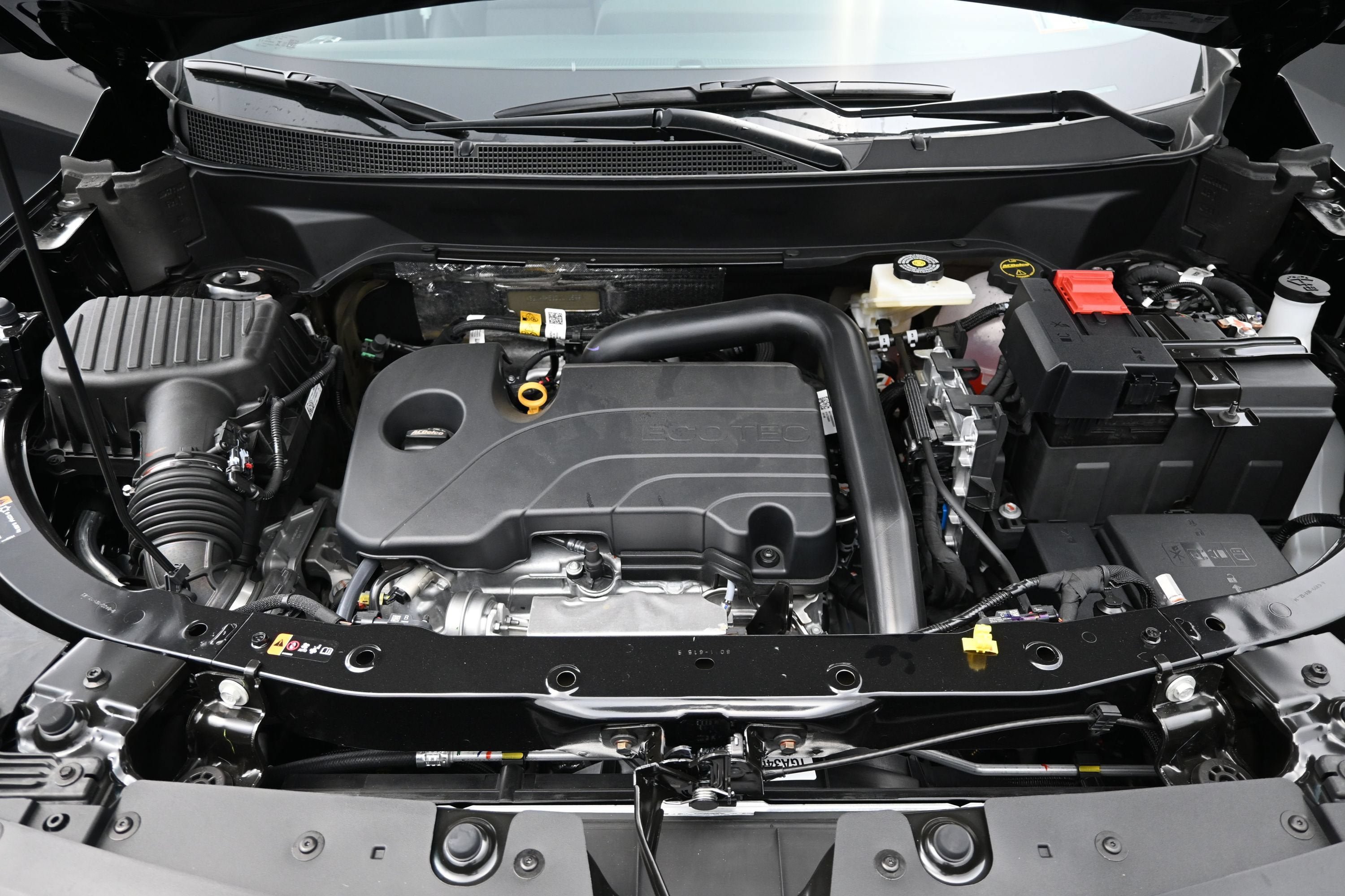 New 2027 Chevrolet Equinox LT w/ Convenience Package II FWD image 38